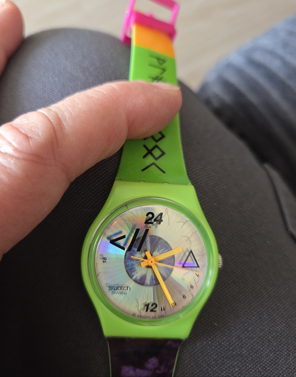 Swatch Playa Look (Model GZ215) Watch